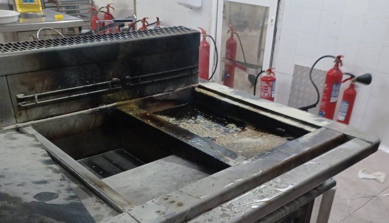 Alarma en Playa Blanca: el fuego hizo temblar la cocina del Nature Palace