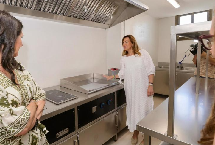 Pabellón de La Venta del Olivar luce nuevo tras una reforma integral de más de 415.000 euros